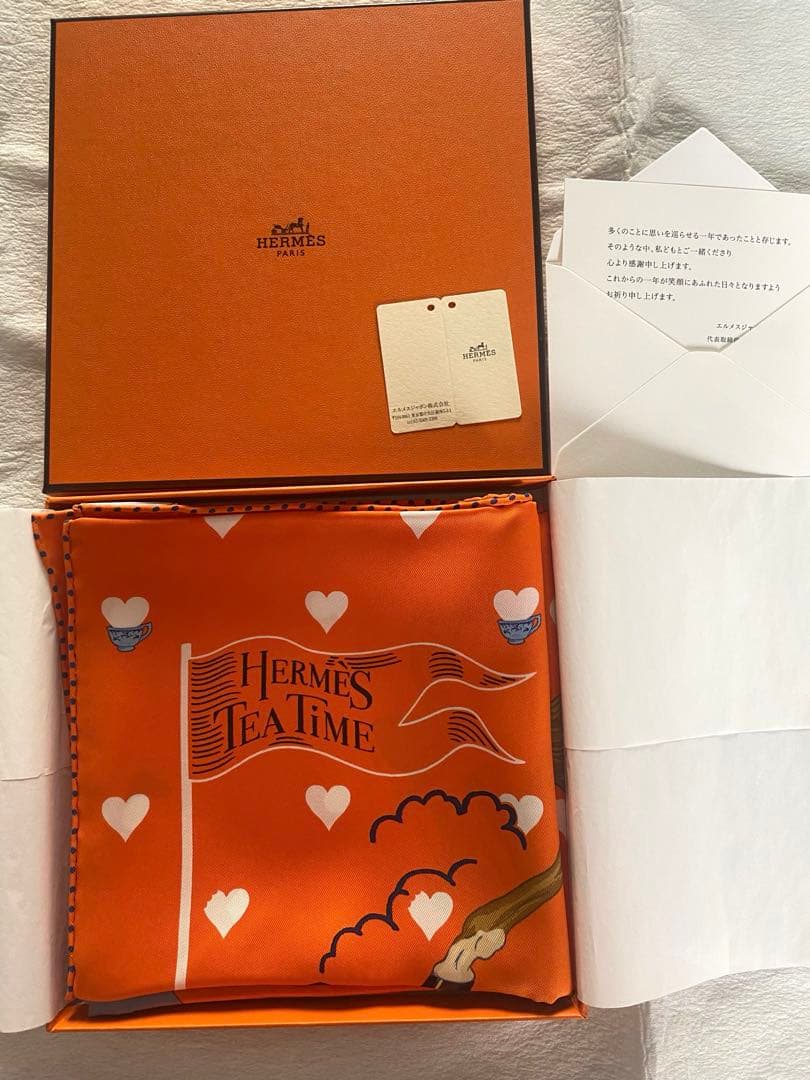 新品未使用　Hermès エルメス　イヤーズギフト