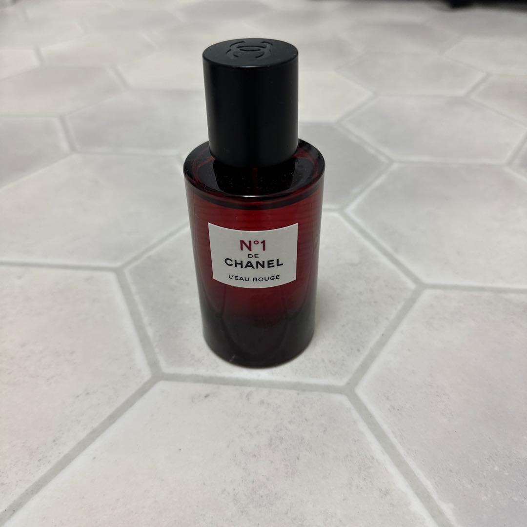 シャネル　ロールージュ　ヌメロワン　ドゥシャネル　ボディミスト