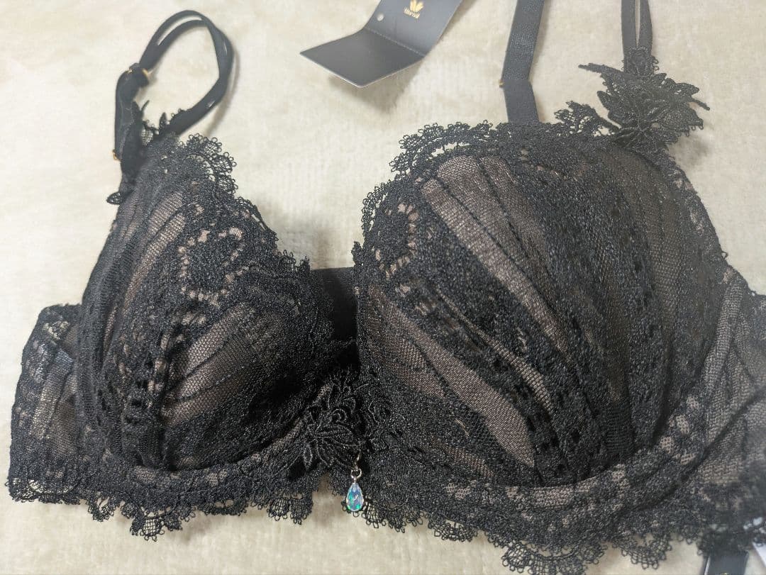 ワコール　トレフルブラジャーショーツセット