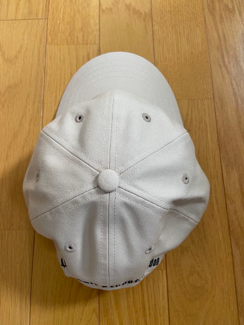 【新品】ヴィヴィアン ウエストウッド ベージュキャップ プレゼントにも！