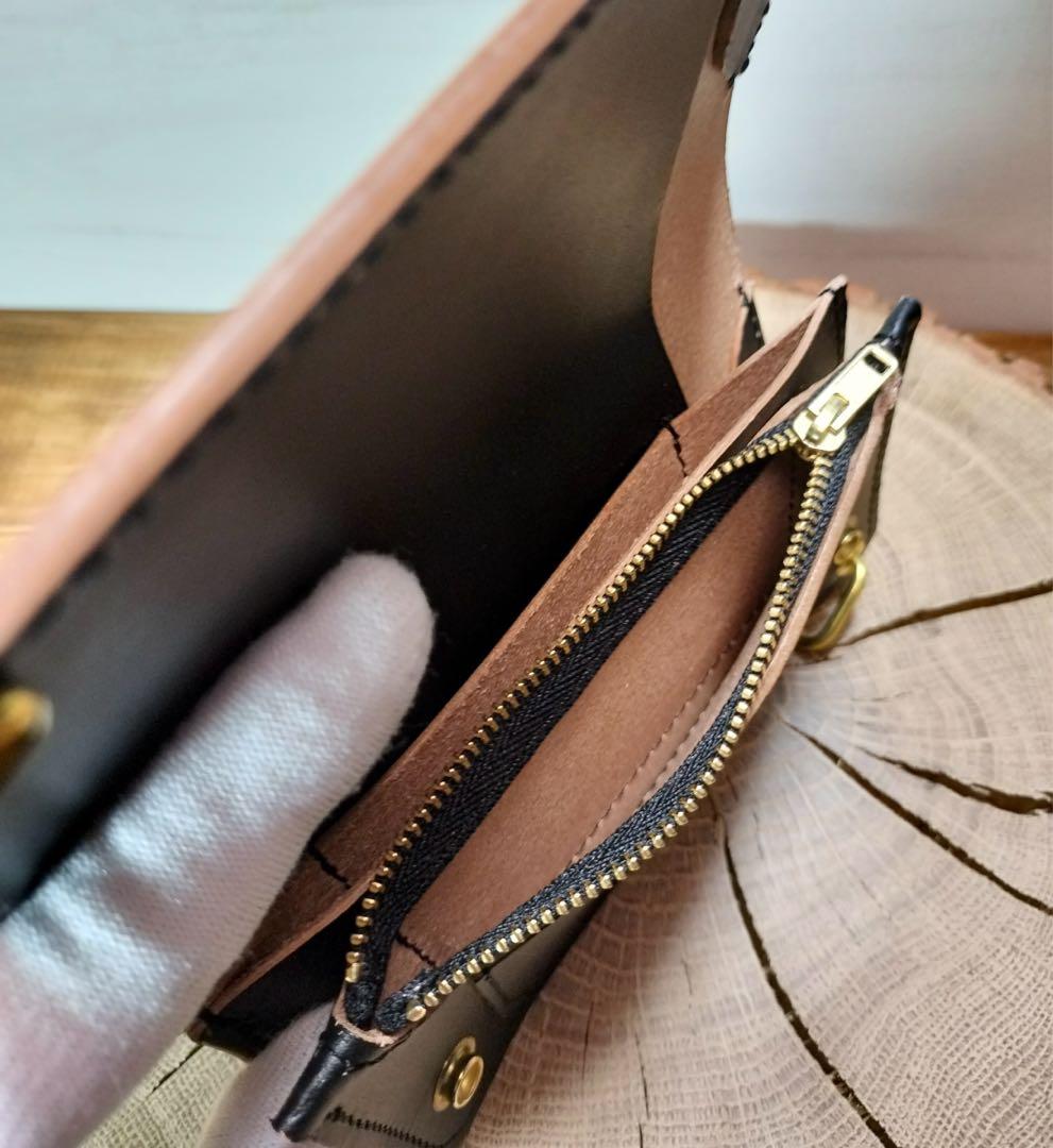 姫路レザー　茶芯黒　札ポケット付きミドルトラッカーウォレット　真鍮　ハンドメイド