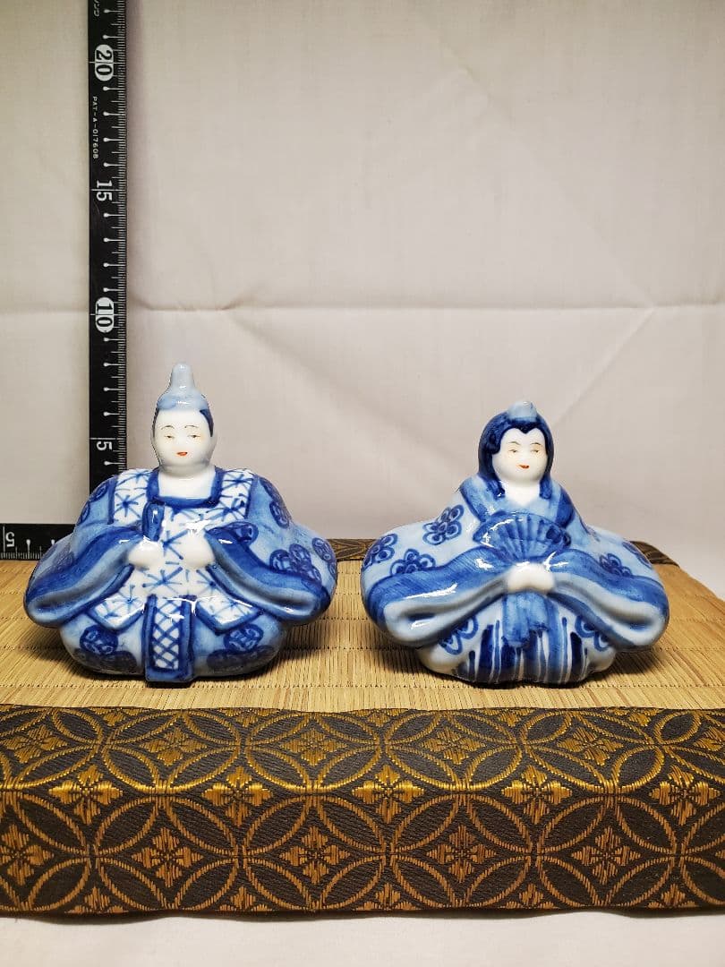 保管品　レトロ　お雛様　九谷　菊仙　染付　高さ約9㎝　収集品　⑩