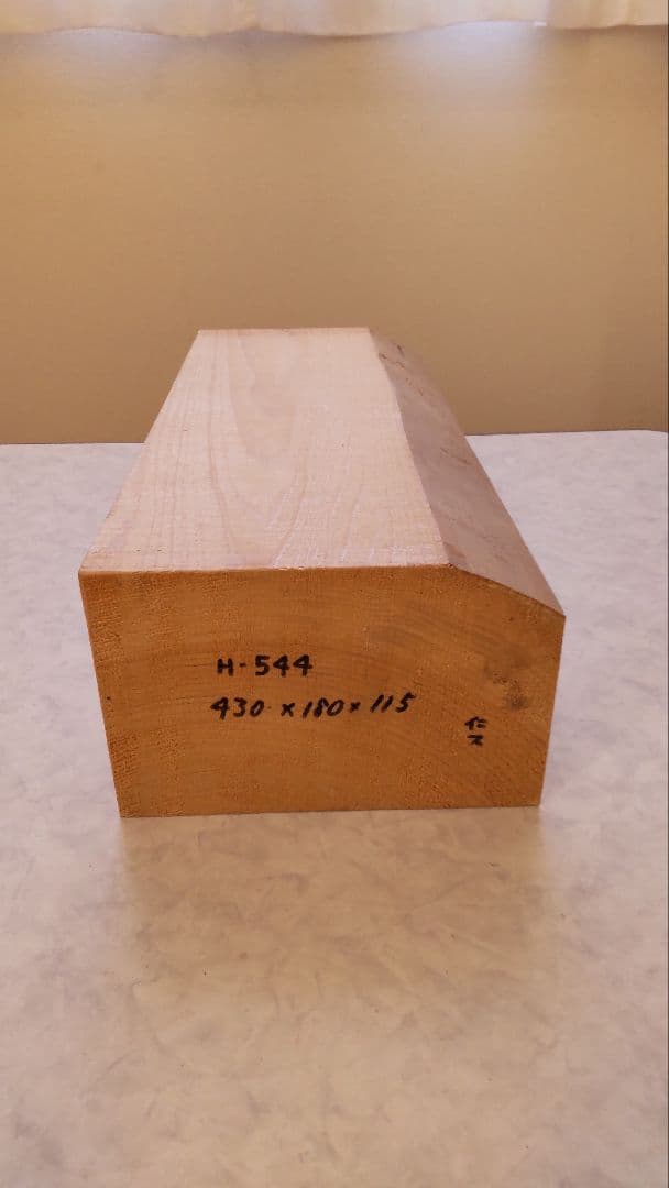 彫刻素材（木曽檜） 直方体