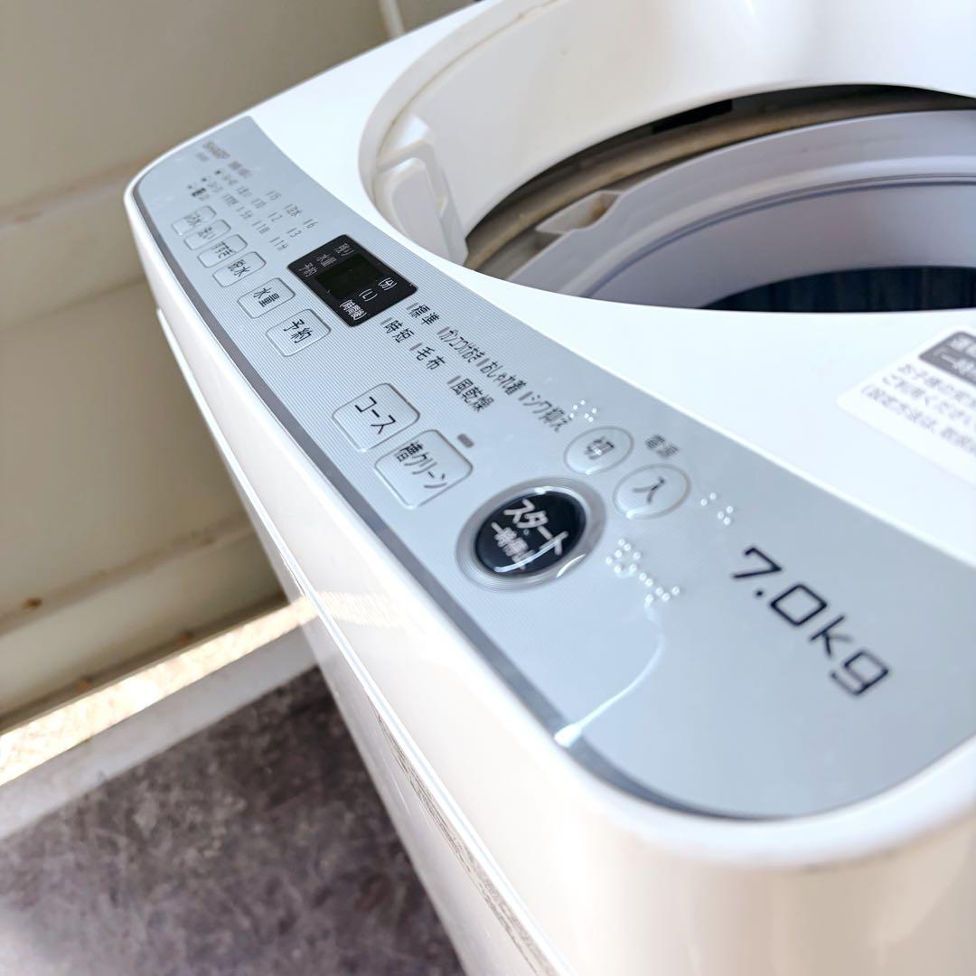 69運搬取付無料！ホワイト純正SHARPシンプル操作穴無し清潔洗濯機！完動超美品