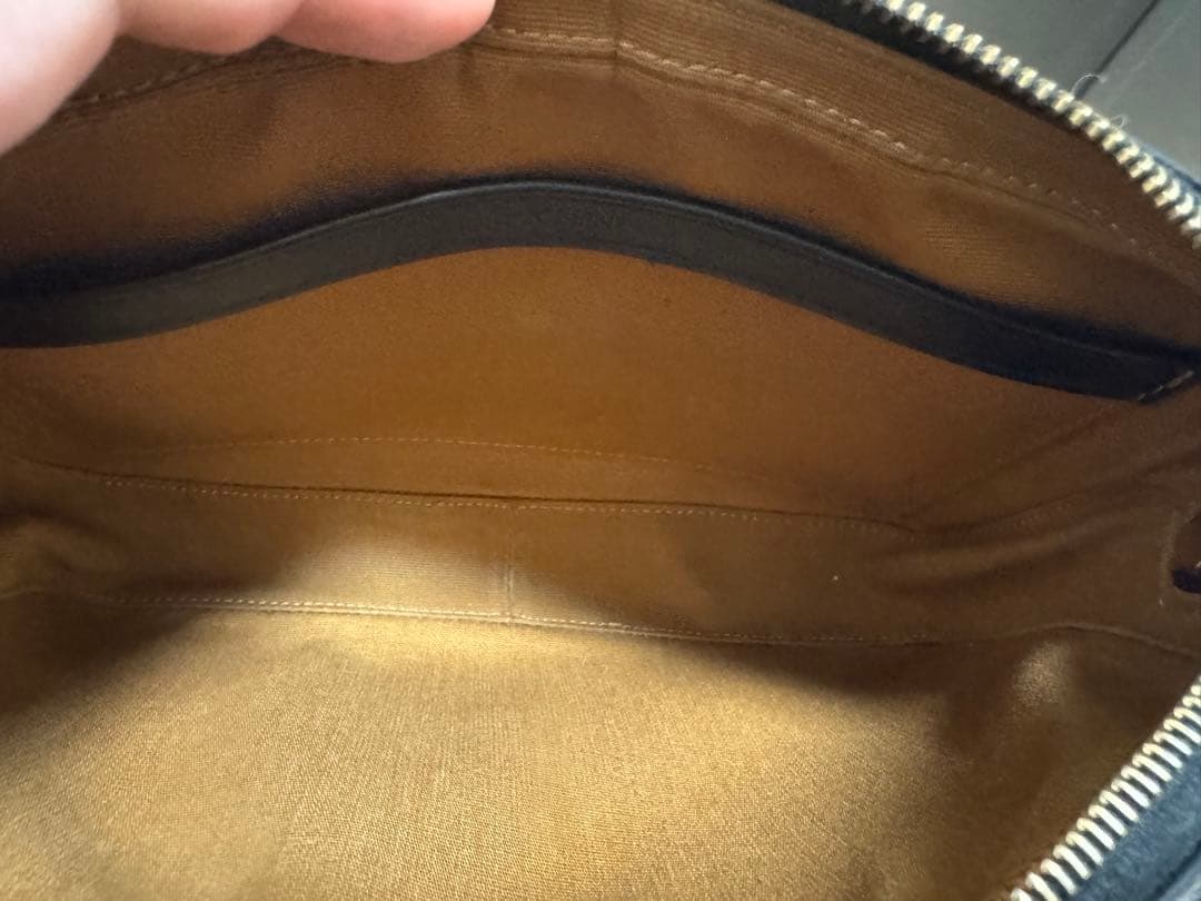 [期間限定値下げ]CELINE メッセンジャーバッグ ロゴ入り