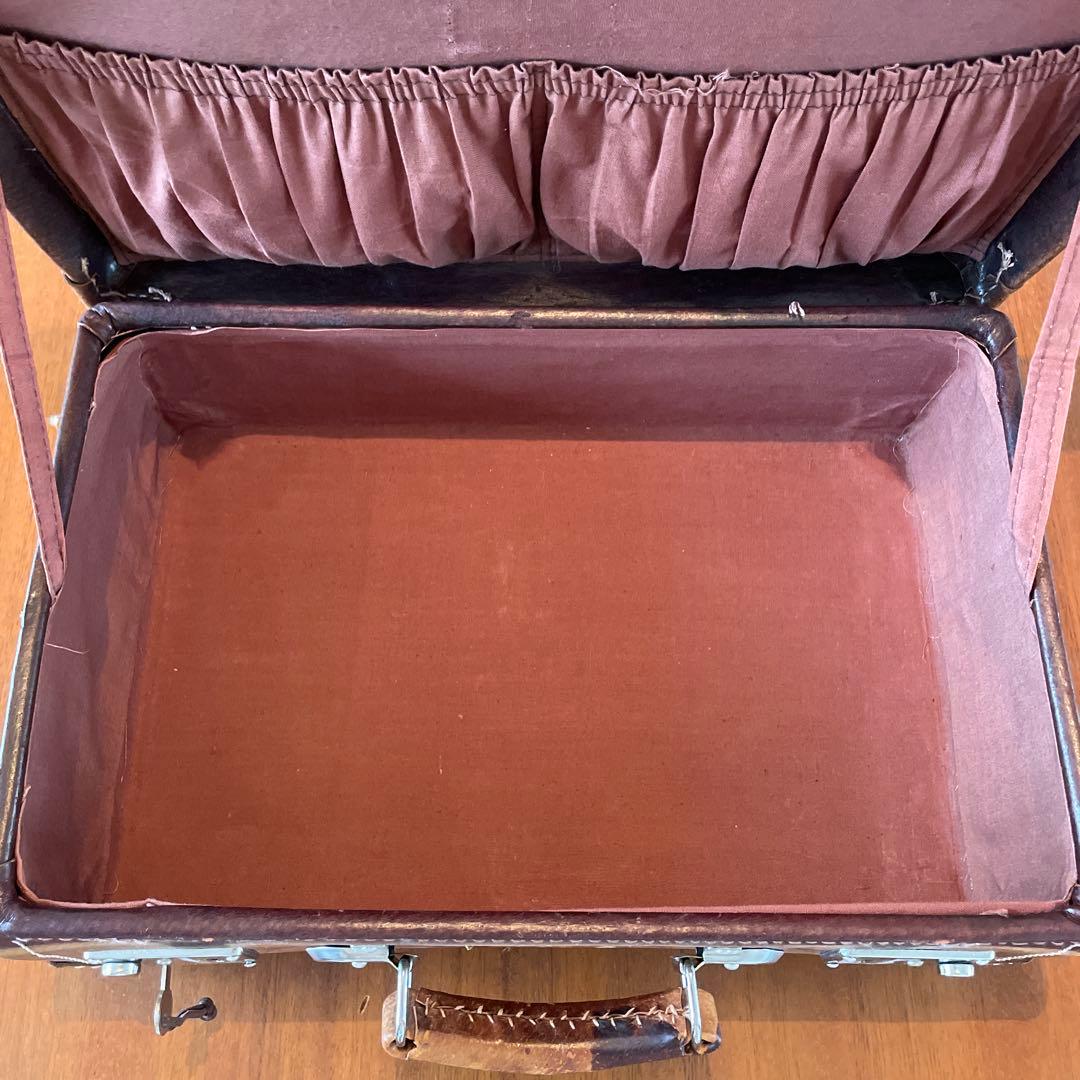 アンティーク　トランク　鍵付き　ケース　レザー　本革　バッグ　カバン　鞄