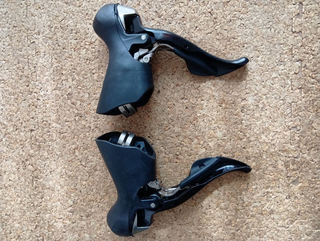 シマノ105STIレバー10速