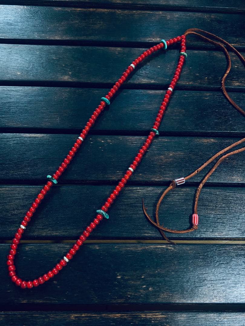 血赤よりホワイトハーツ　ターコイズ　シルバービーズ カスタム