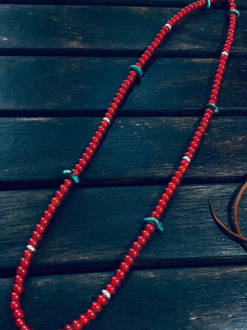 血赤よりホワイトハーツ　ターコイズ　シルバービーズ カスタム