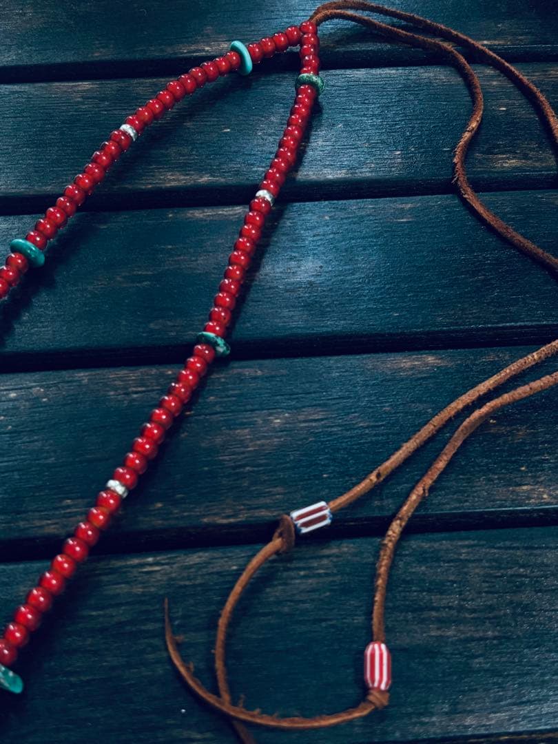 血赤よりホワイトハーツ　ターコイズ　シルバービーズ カスタム