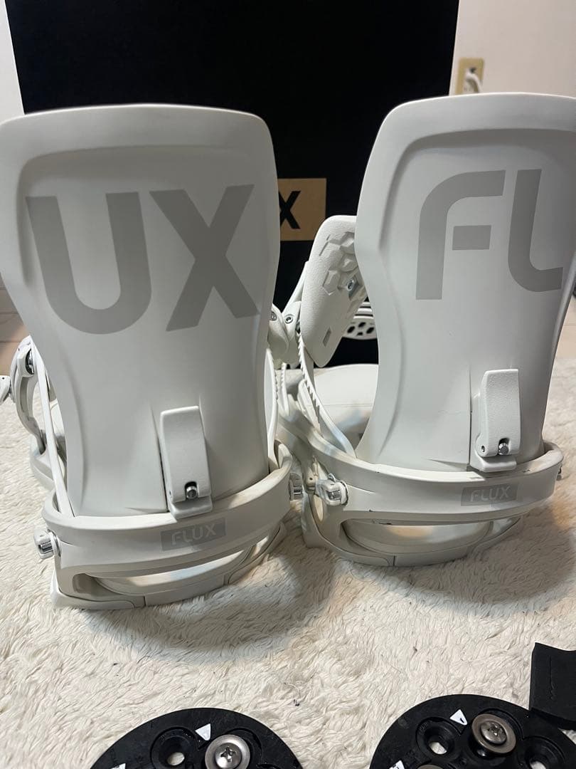 25-26 FLUX フラックス XF Mサイズ　ホワイト