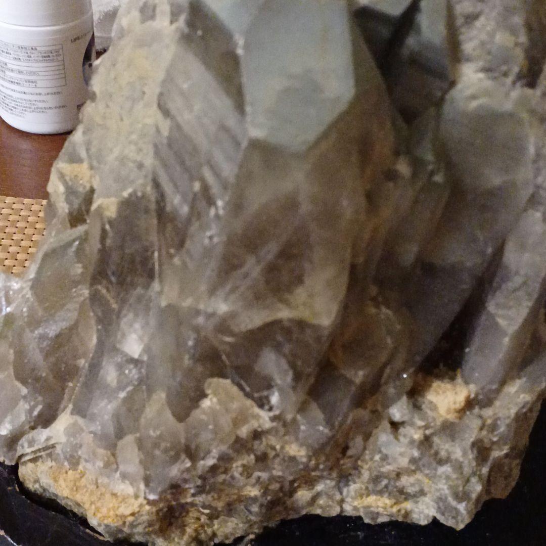 最強ライトニング水晶（雷水晶)原石８kg