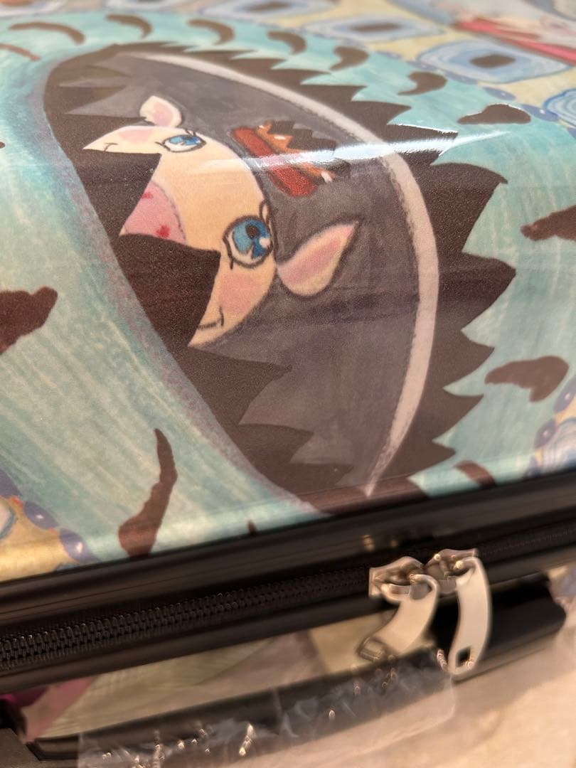 新品未使用アルベロベロアートプリント 中型キャリーケース軽量４輪雨雪保護カバー付