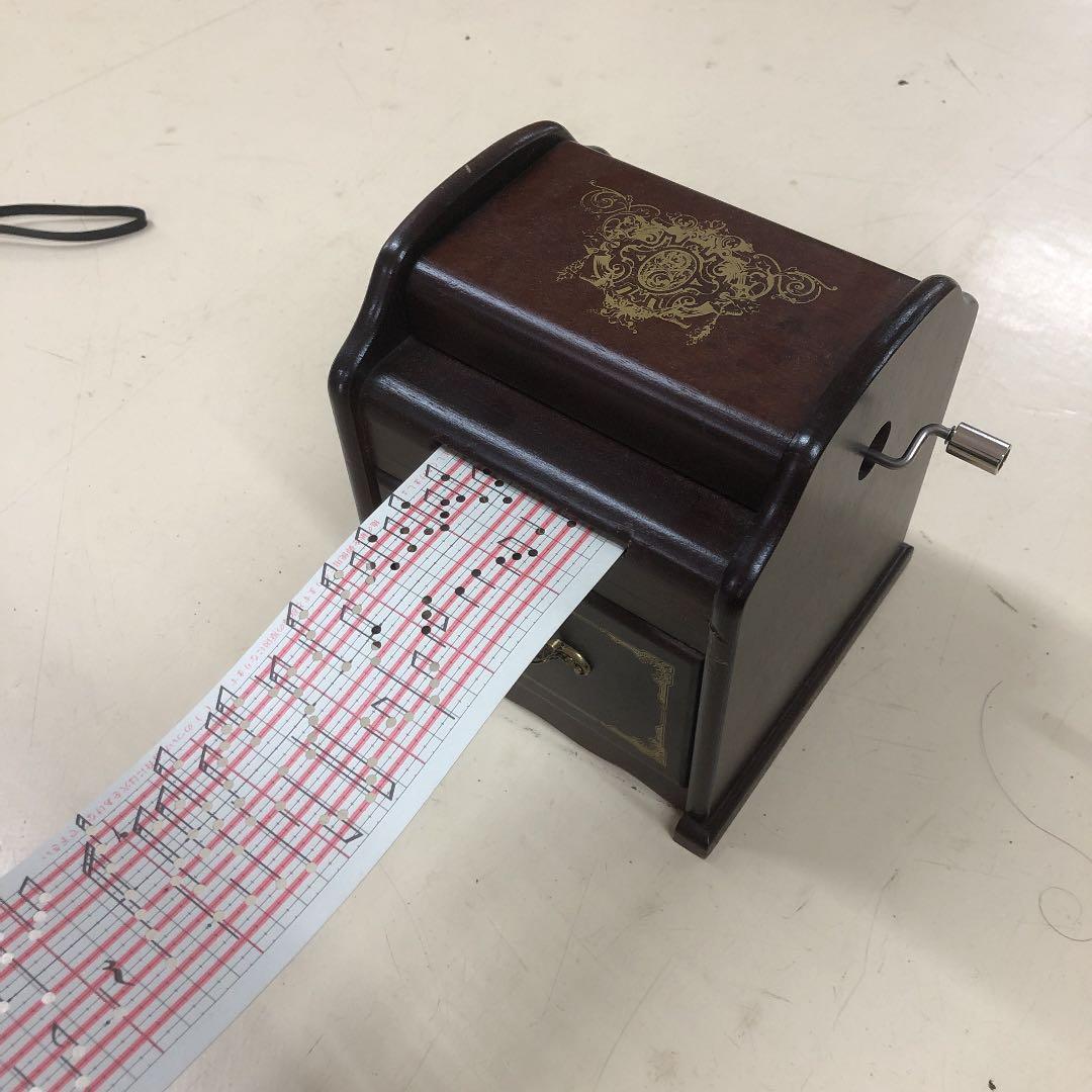 手回しオルガネッタ