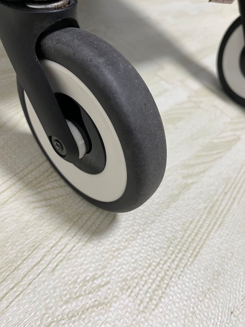 【2024】サイベックス　リベル　ベージュ 折りたたみ式 ベビーカー