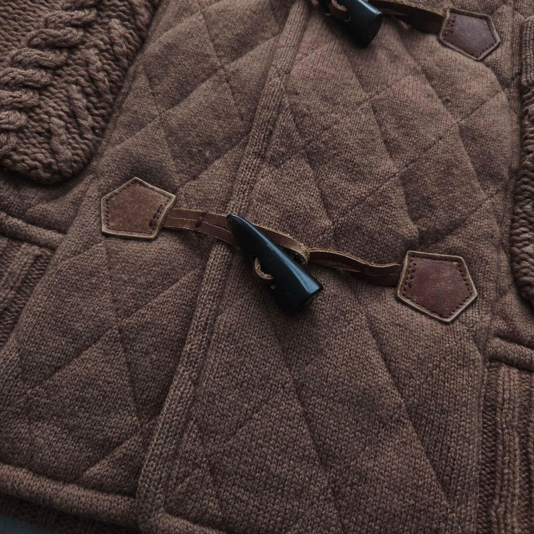 バーバリーブルーレーベル ベージュ ケーブル編み キルティング ダッフル