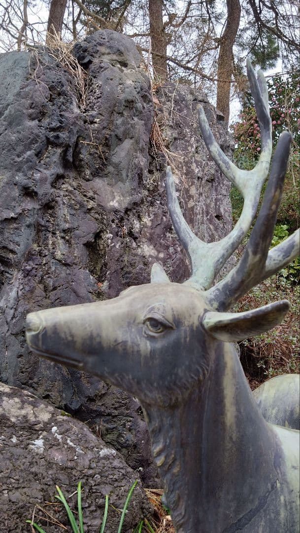 青銅の鹿　つがい(雄)