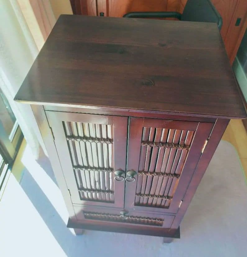 アンティーク木製キャビネット ダークブラウン スラット扉