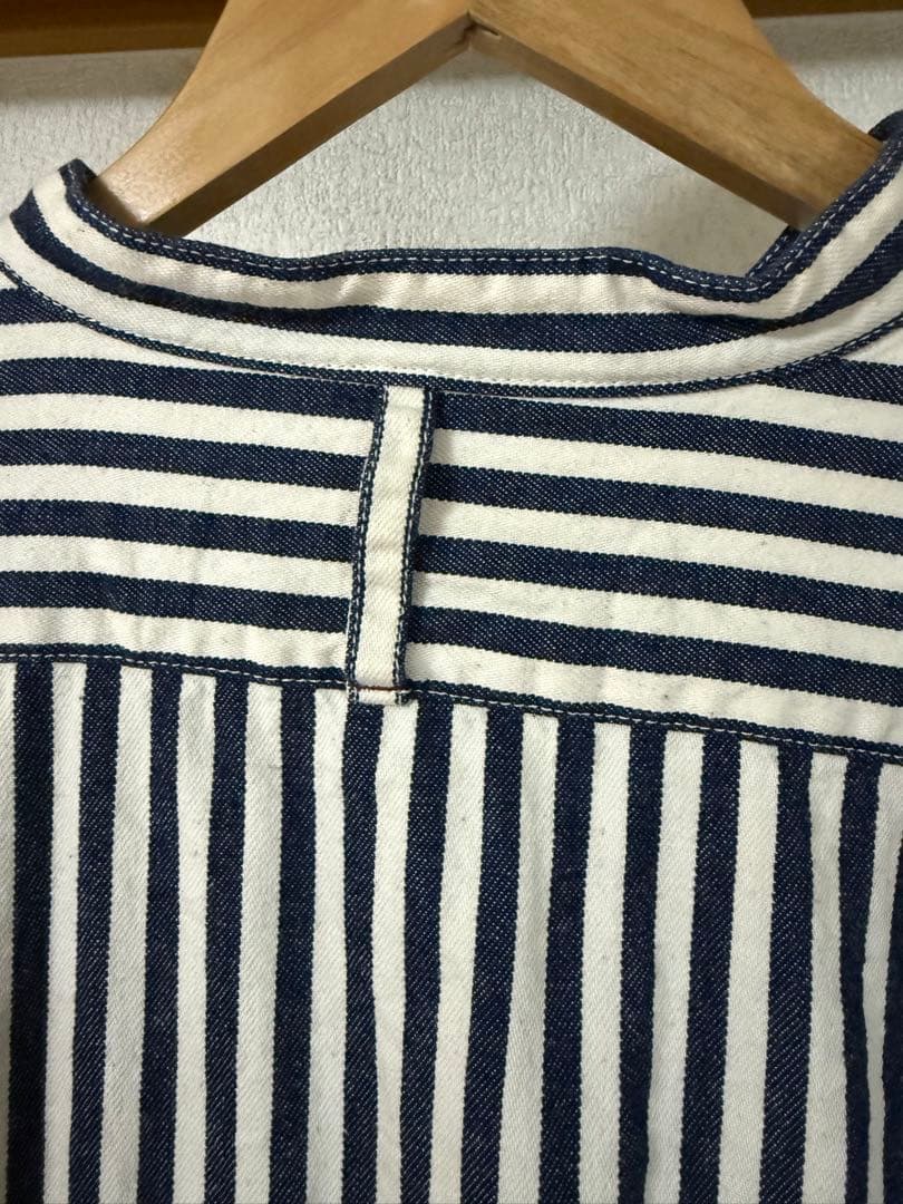 TIGRE BROCANTE ヒッコリーストライプスタンドカラー長袖シャツ