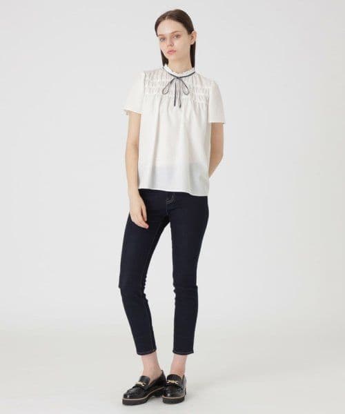 ブルーレーベルクレストブリッジ コットンライクスパンローンシャーリングブラウス