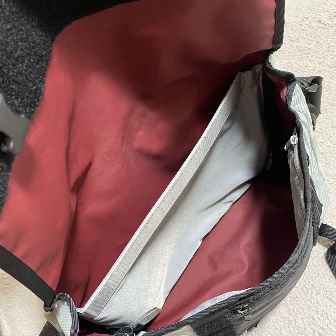 TIMBUK2 メッセンジャーバッグ　Sサイズ　ロゴ刺繍　Y2K 肩掛け　ブルー