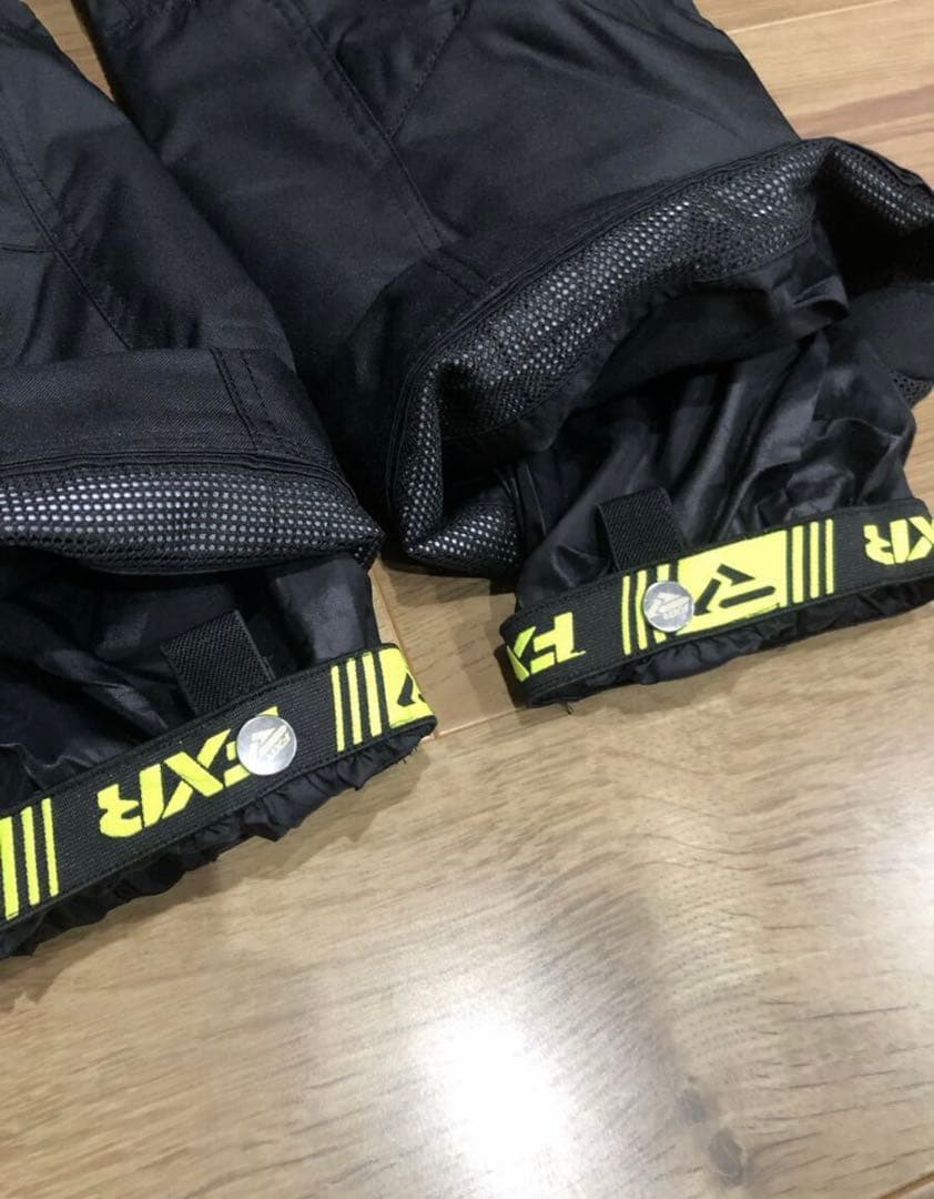 FXR スノーモービル シェル ワンピース ウェア ブラック　イエロー　人気色