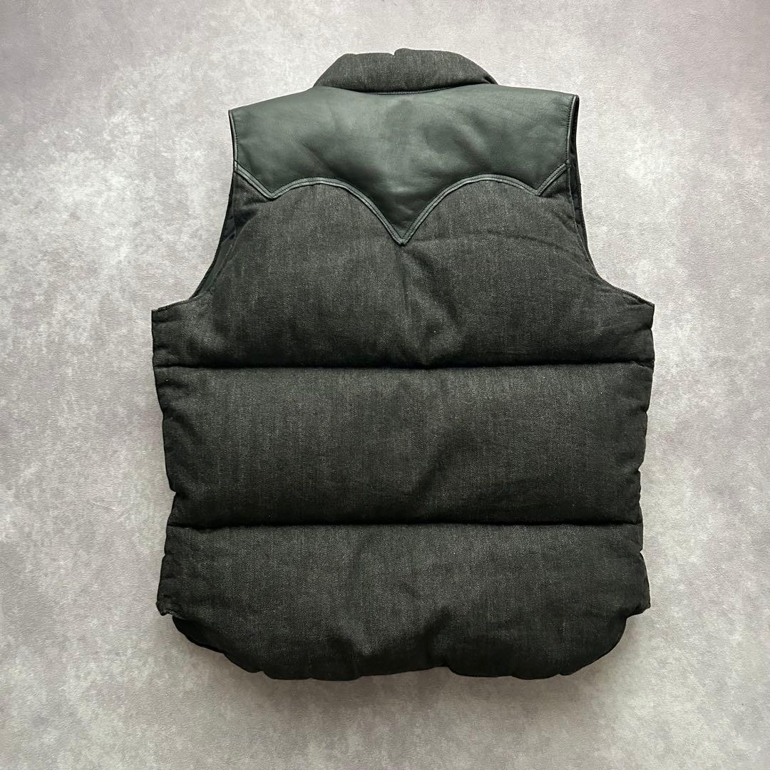ロッキーマウンテンフェザーベッド ダウンベスト ブラックデニム レザーヨーク