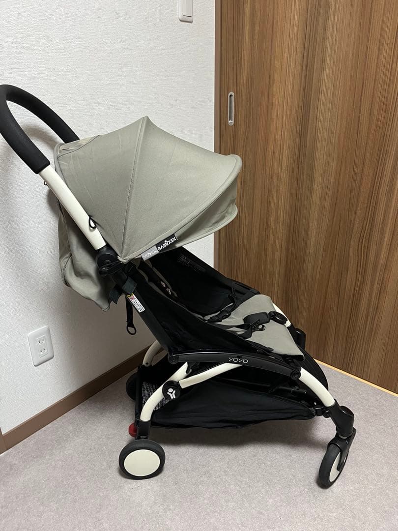 BABYZEN YOYO ベビーカー グレー x ブラック　ベビーゼン　ヨヨ