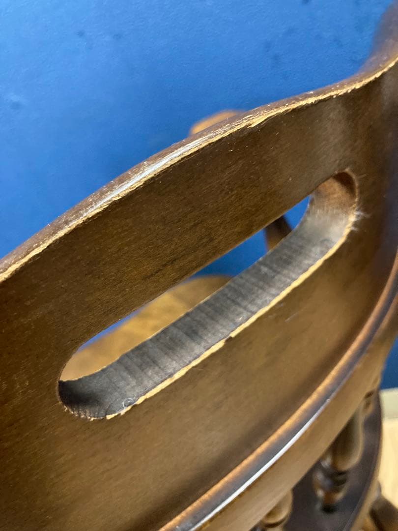 キツツキ　アンティーク調　チェア　ヴィンテージ　ダイニングチェア　アームチェア