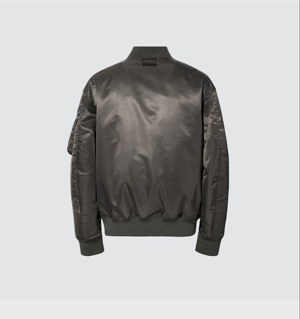 【極美品】UNIQLO +Jハイブリッドダウンオーバーサイズ　黒