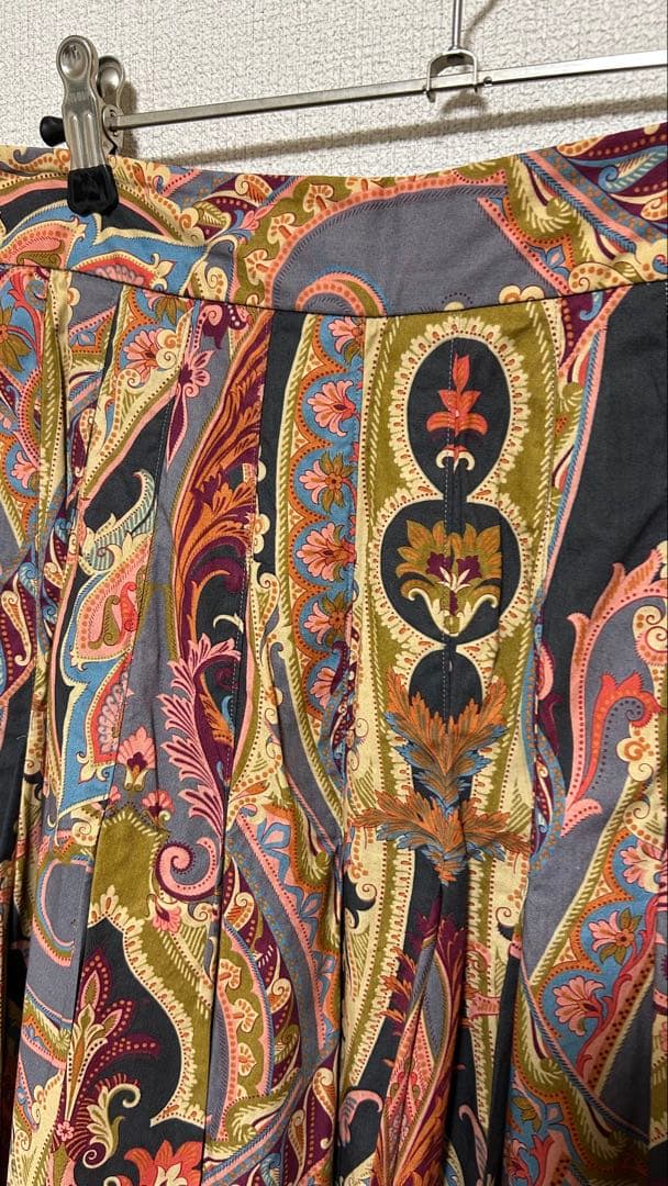 お値下げしました！マーガレットハウエル ペイズリー柄 プリーツスカート サイズⅡ