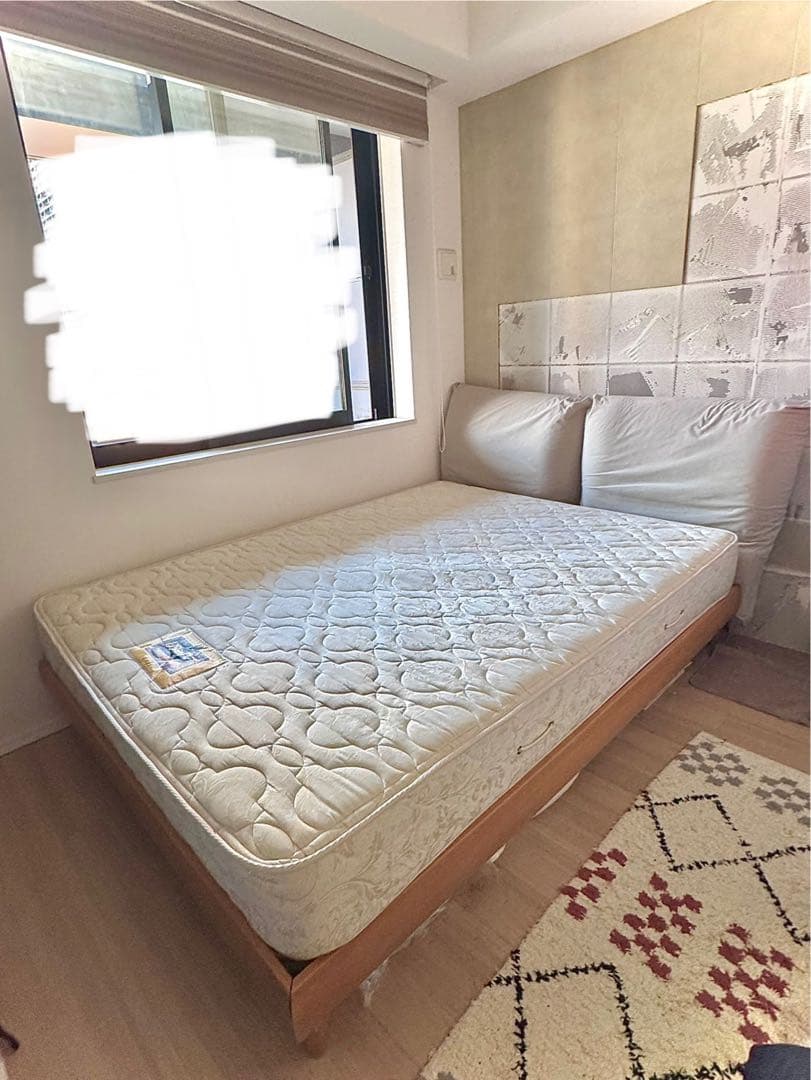 【送料無料】シモンズSimmons マットレス　クイーンベッドフレームセット