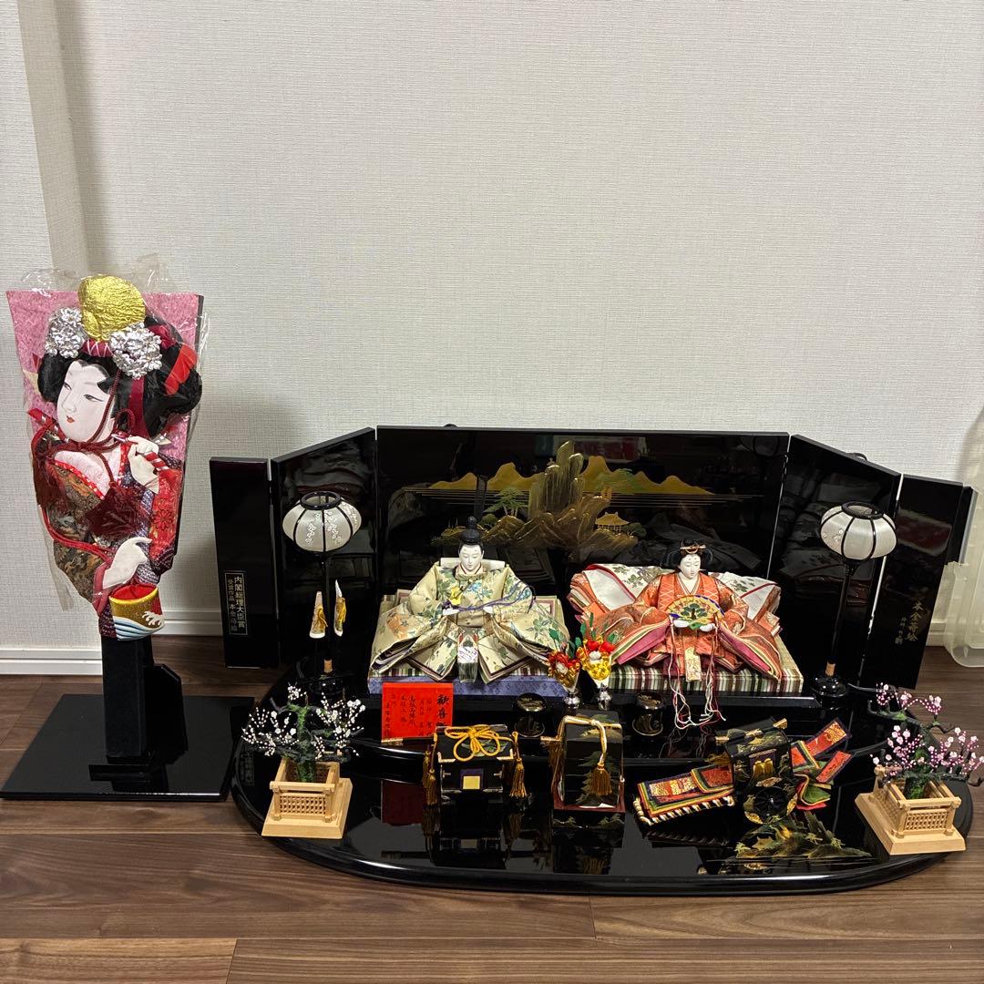 【引き取り限定】極上手造り木製品　雛人形 伝統的な雛人形　内閣総理大臣賞 羽子板