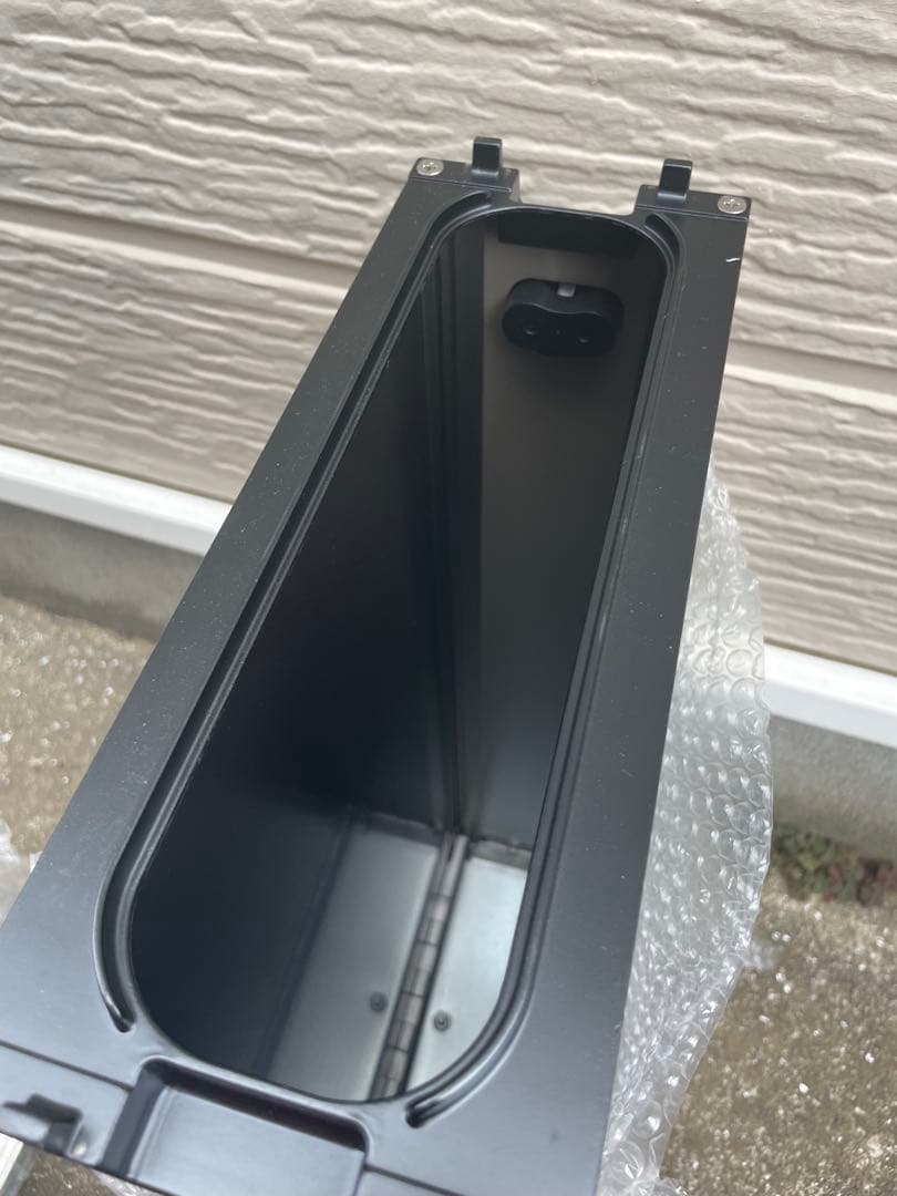 屋外用　灰皿スリムタイプ