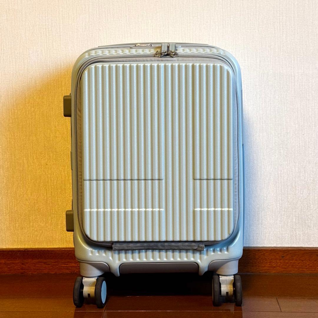 【innovator】21L キャリーケース Pale Blue