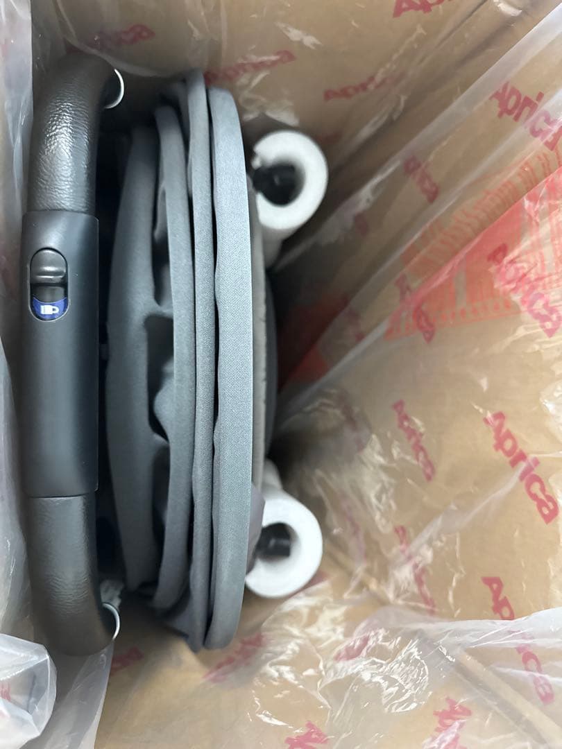 Aprica ベビーカー クルリー　A型