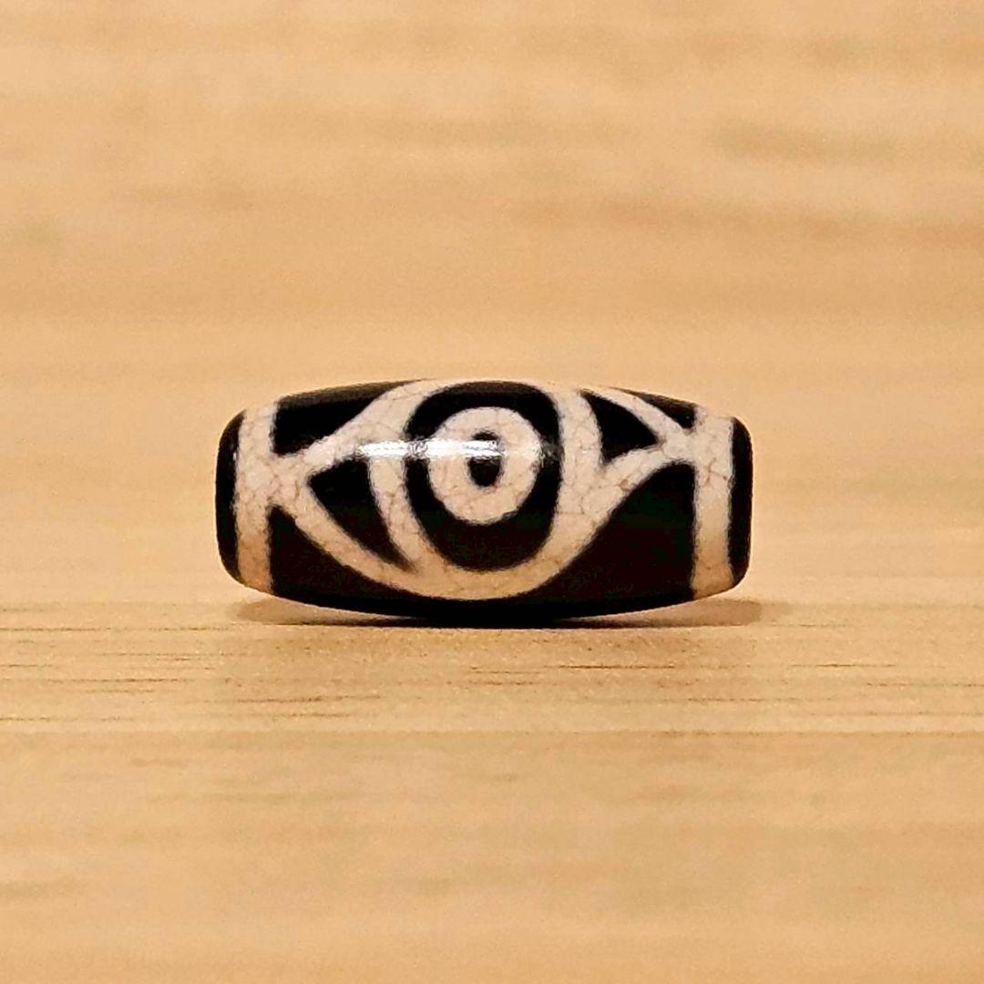 【ikeko】鳳凰眼天珠【龍紋老玉髄】