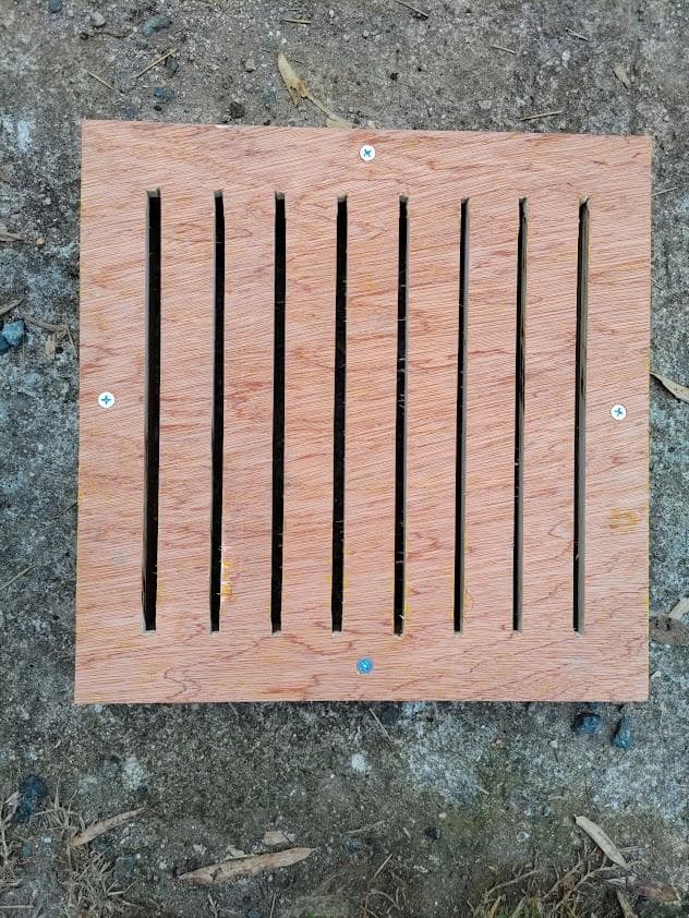 日本蜜蜂 重箱式巣箱4段 スライド底板 付巣門台座　スノコ付き　セット割有