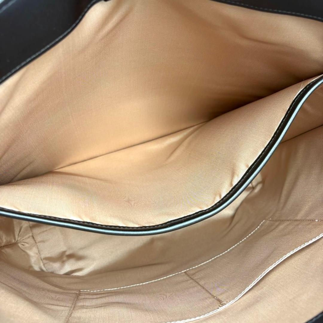 タグ付き未使用 ランバンオンブルー ルイーズ　トートバッグ　ブラック　ポーチ付き