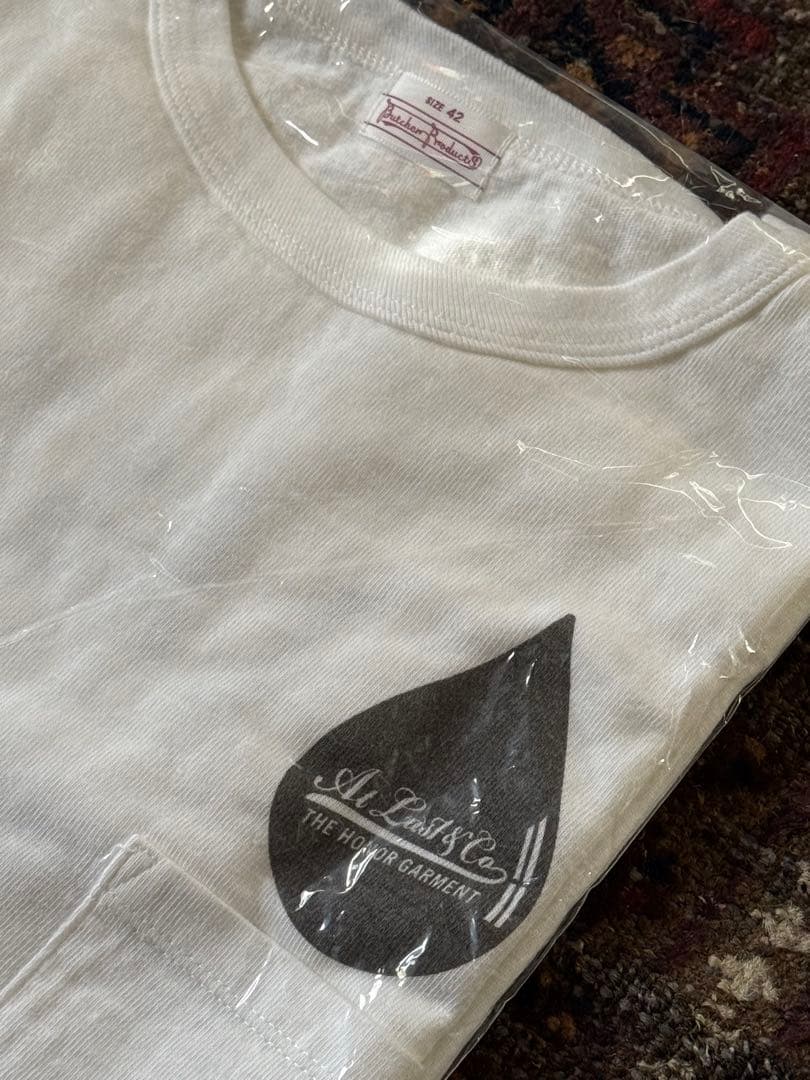 トップス At Last PRINT POCKET TEE