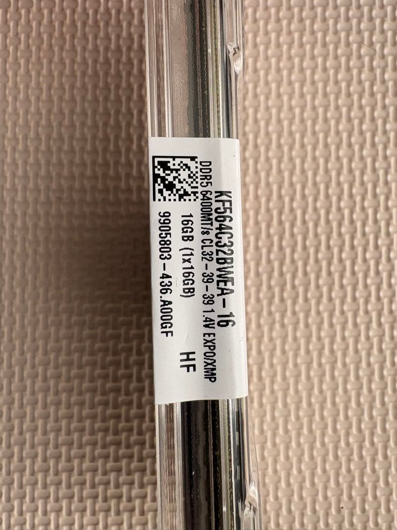 Kingston KF564C32BWEA-16　キングストン　メモリ　16GB