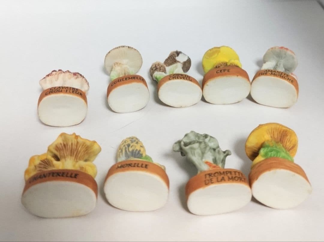 9個セット　きのこ　フェーブ　ミニチュア　置物　飾り　匿名配送