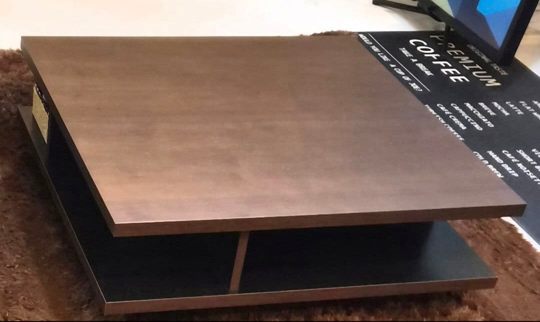 LOWYA（ロウヤ）ローテーブル　リビングテーブル　ウォルナット