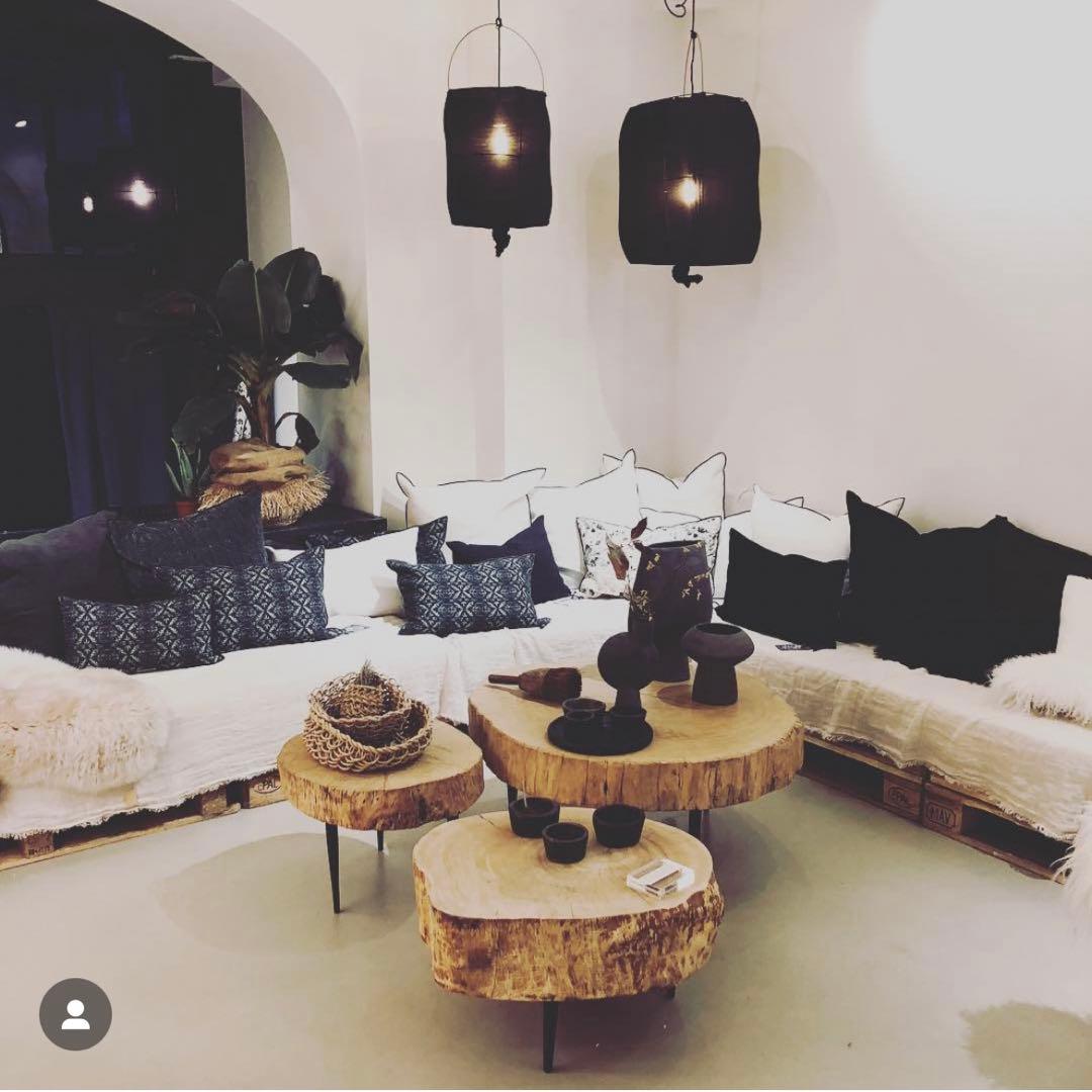 メゾンドバカンス 白色の大きい方