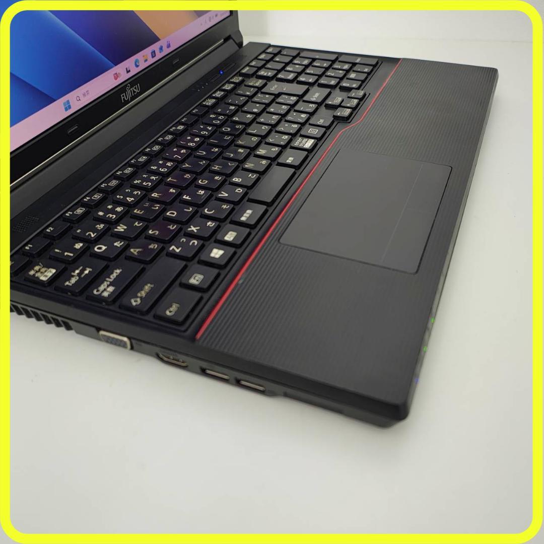 windows11　ノートパソコン⭐️SSD256GB　office　803