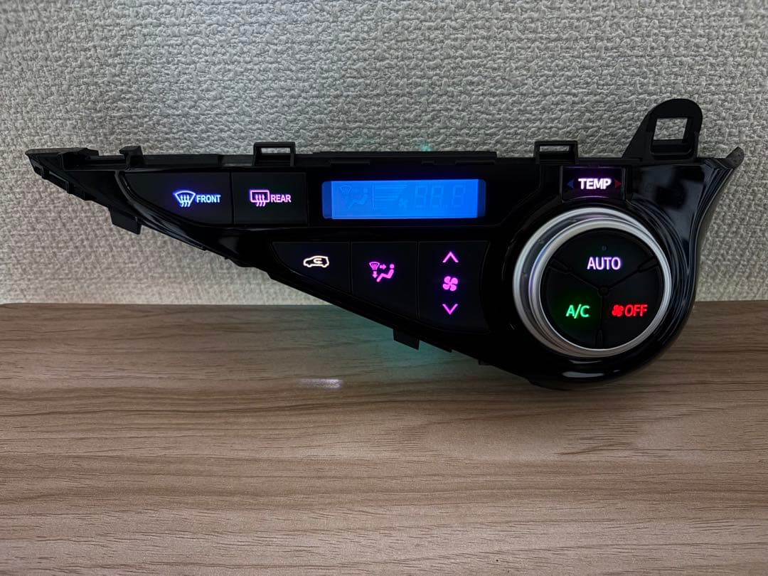 NHP10 アクア 中期用 エアコンパネル LED打ち替え完成品