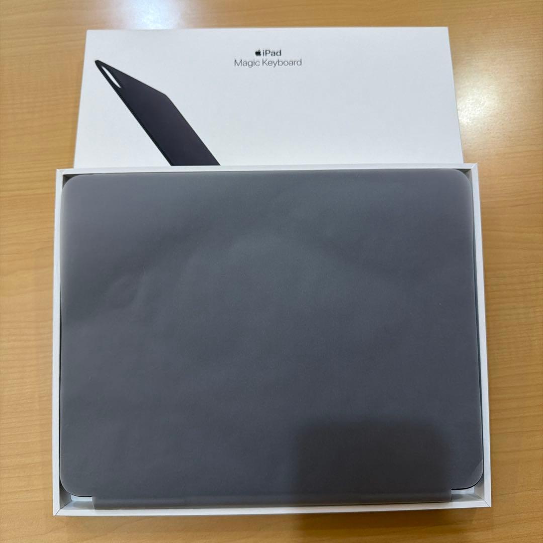 ipad pro 13 インチMagic Keyboard (M5) 日本語