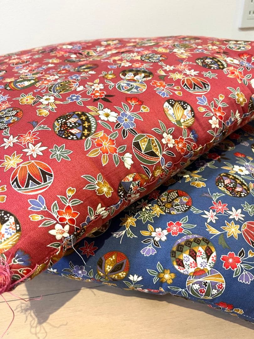 【美品】夫婦座布団　婚礼座布団　和風柄　毱　２枚セット　お正月　旅館　お寺