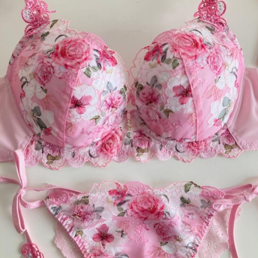 ワコール　ルジェ　D75/M　ピンク　脇高ブラ　紐パン　タンガ　ソング　花柄