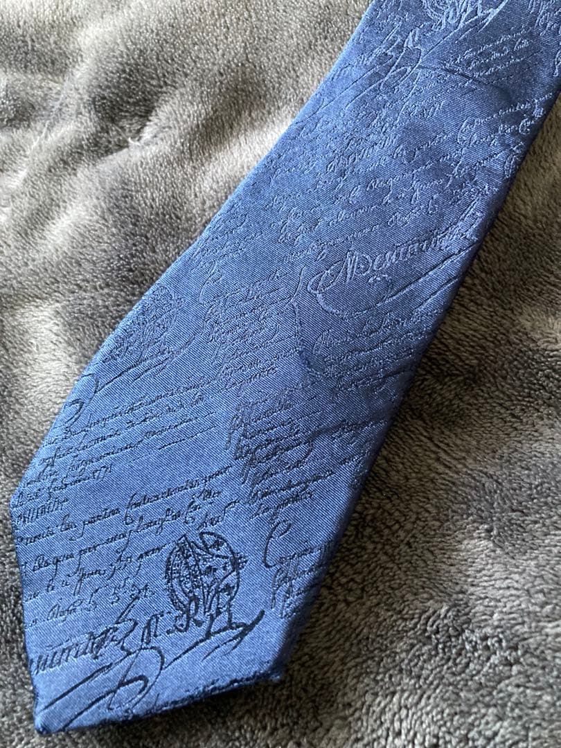 Berluti カリグラフィ　ネクタイ ネイビー